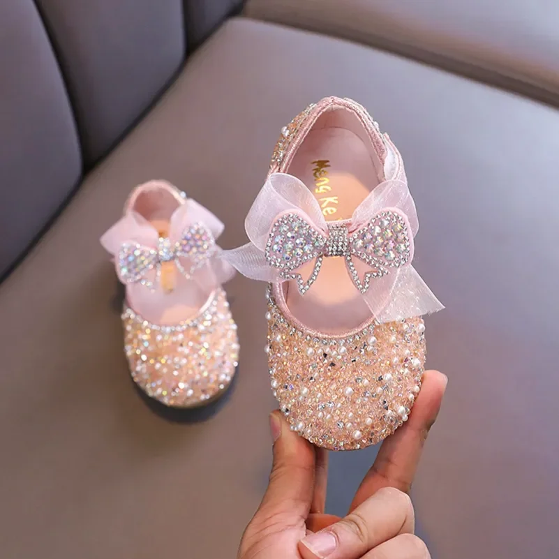 2023 Детская кожаная обувь с блестками для девочек, принцессы со стразами и бантом, тонкие туфли, модные свадебные туфли для маленьких детей