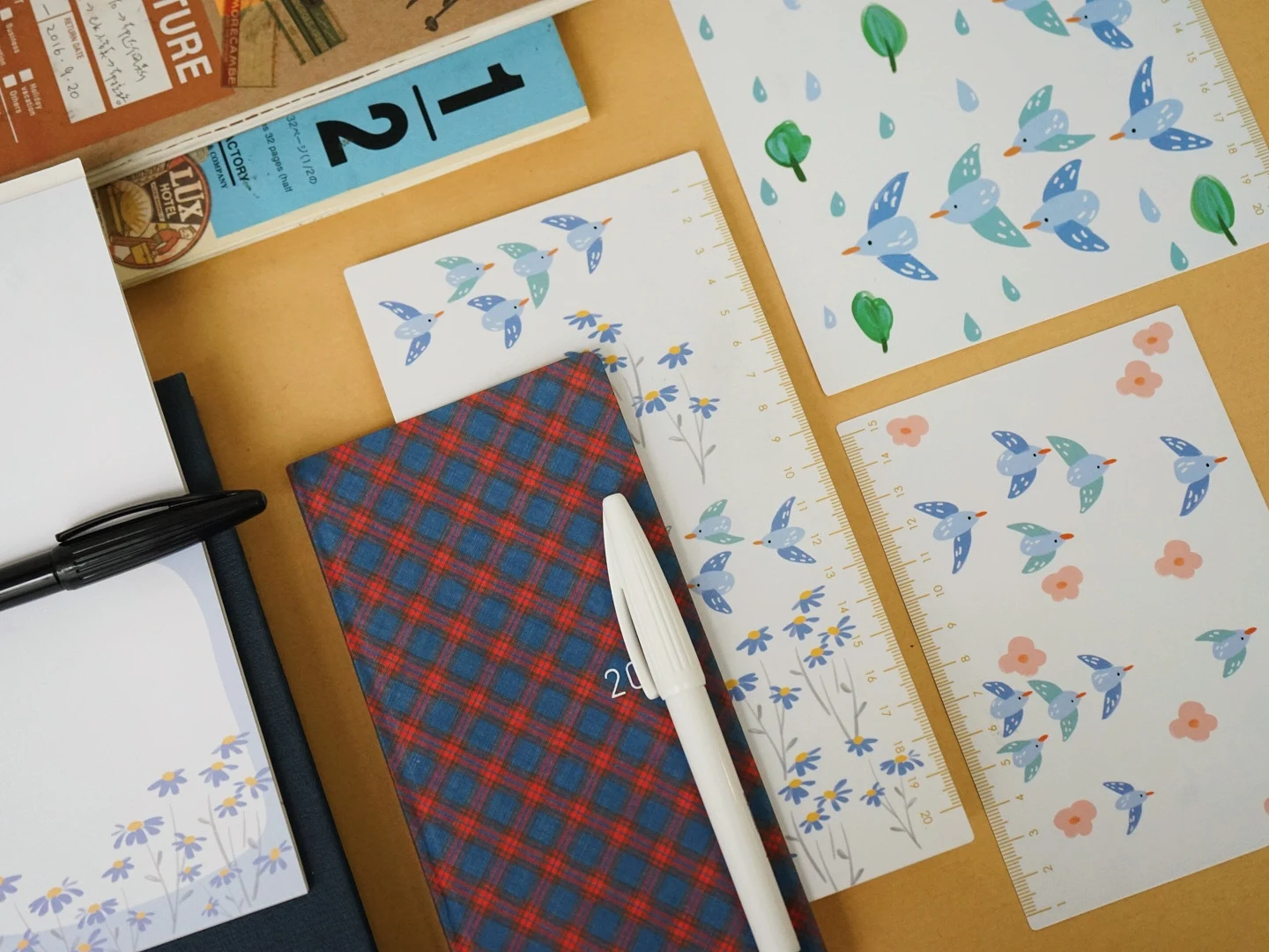 Ins Блокнот с рисунком летающих птиц и астронавта для ноутбука A5A6Travel Cute Paper Plastic PP Board Travelers Notebook