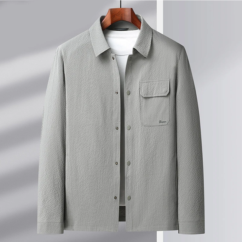 Весенне-осенняя новая рубашка-куртка 2023, модное повседневное легкое мужское пальто в деловом стиле средней молодежной моды, легкое мужское пальто в деловом стиле.