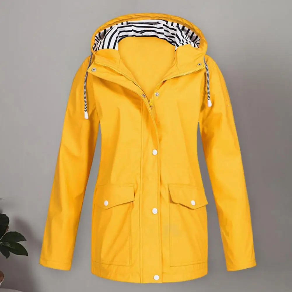 Легкая куртка, дышащий тренч, стильная женская ветрозащитная куртка с капюшоном и клапаном на молнии и пуговицах-кулисках на весну