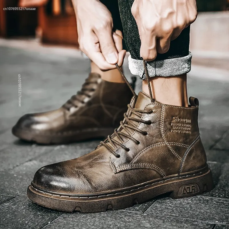 Мужские мотоциклетные ботинки в стиле ретро, кожаные водонепроницаемые военные ботинки на шнуровке, зимняя легкая обувь для мужчин, зимняя повседневная нескользящая