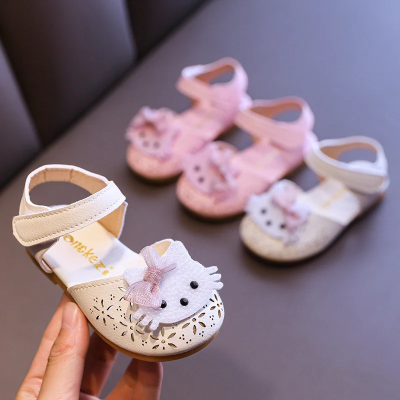 Новая детская обувь на плоской подошве с сандалиями для девочек и котом, летние пляжные кроссовки для новорожденных, детские полы, кожаная обувь