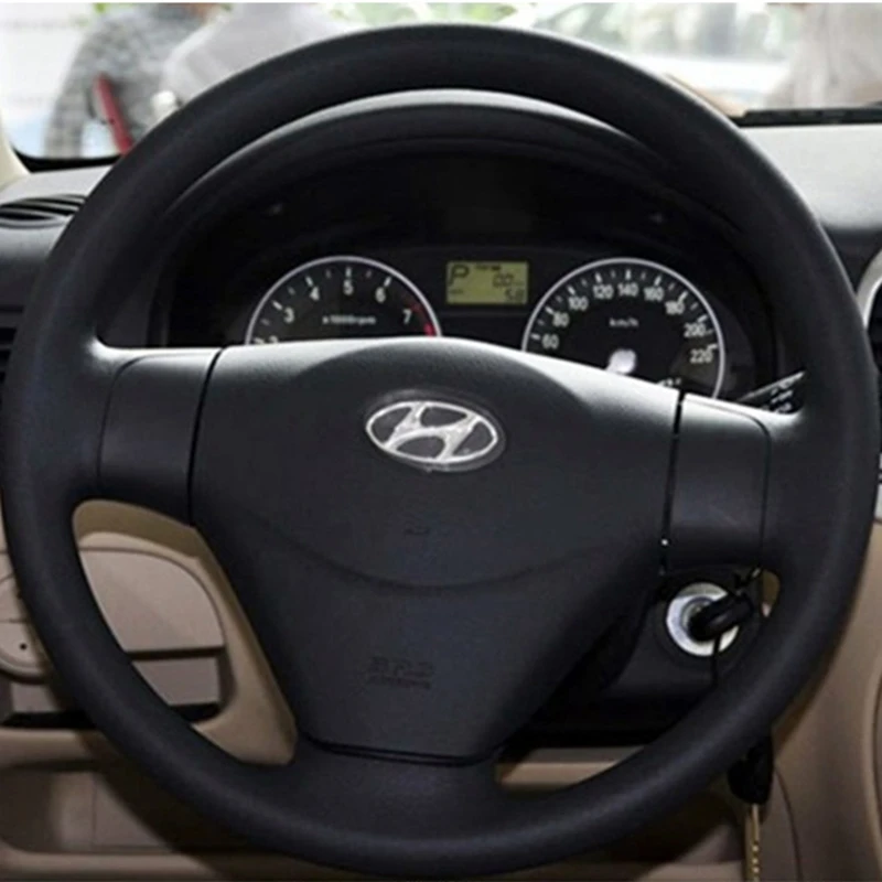 Черный чехол на руль автомобиля из натуральной кожи ручной работы для Hyundai Getz (рестайлинг) 2005-2011 Accent 2006-2011